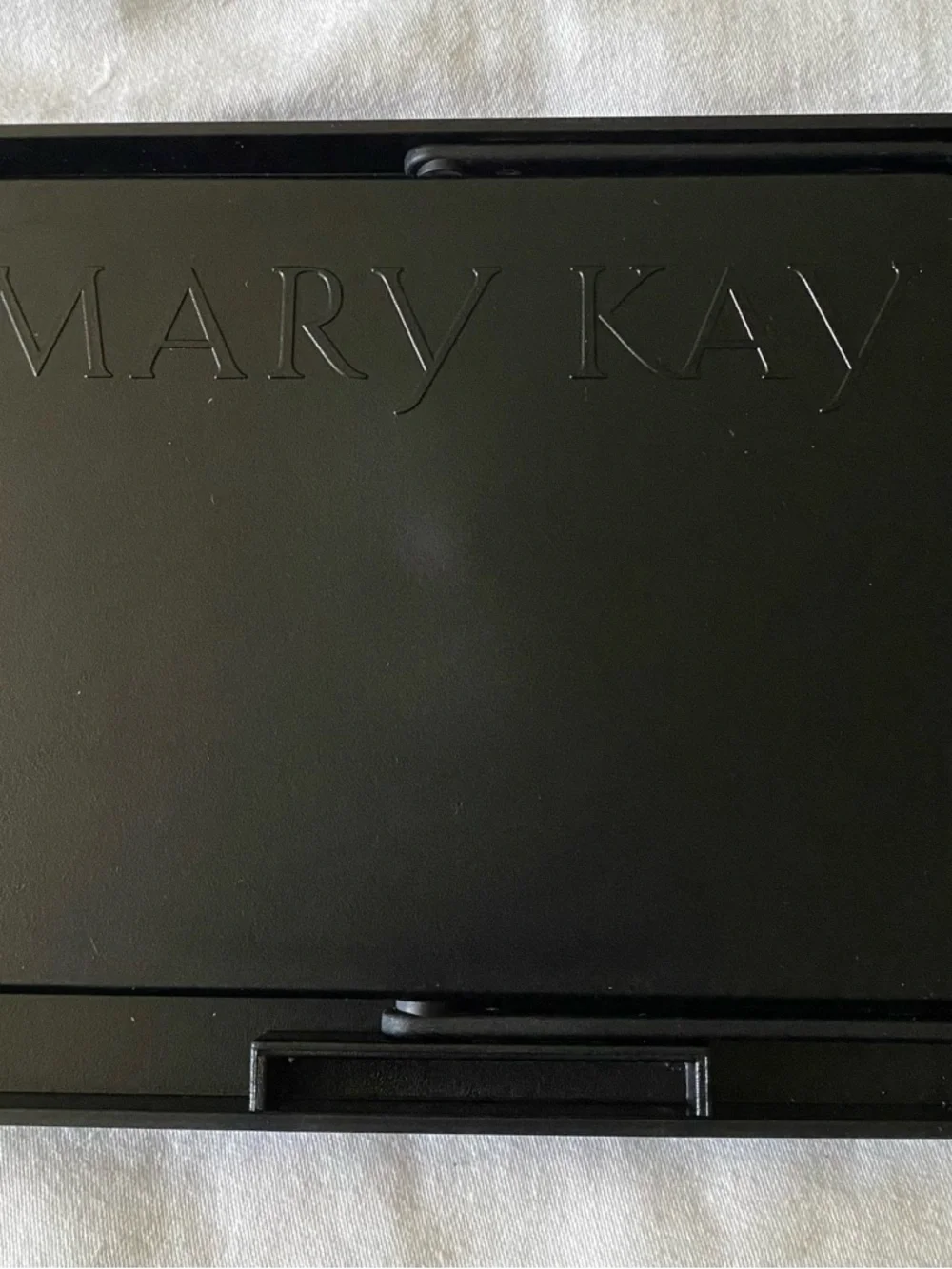 Mary Kay Cosmetic Pouch with two brand new mirrors in case with covers